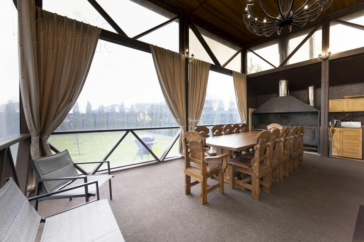 КОТТЕДЖ 322 м² с отделкой