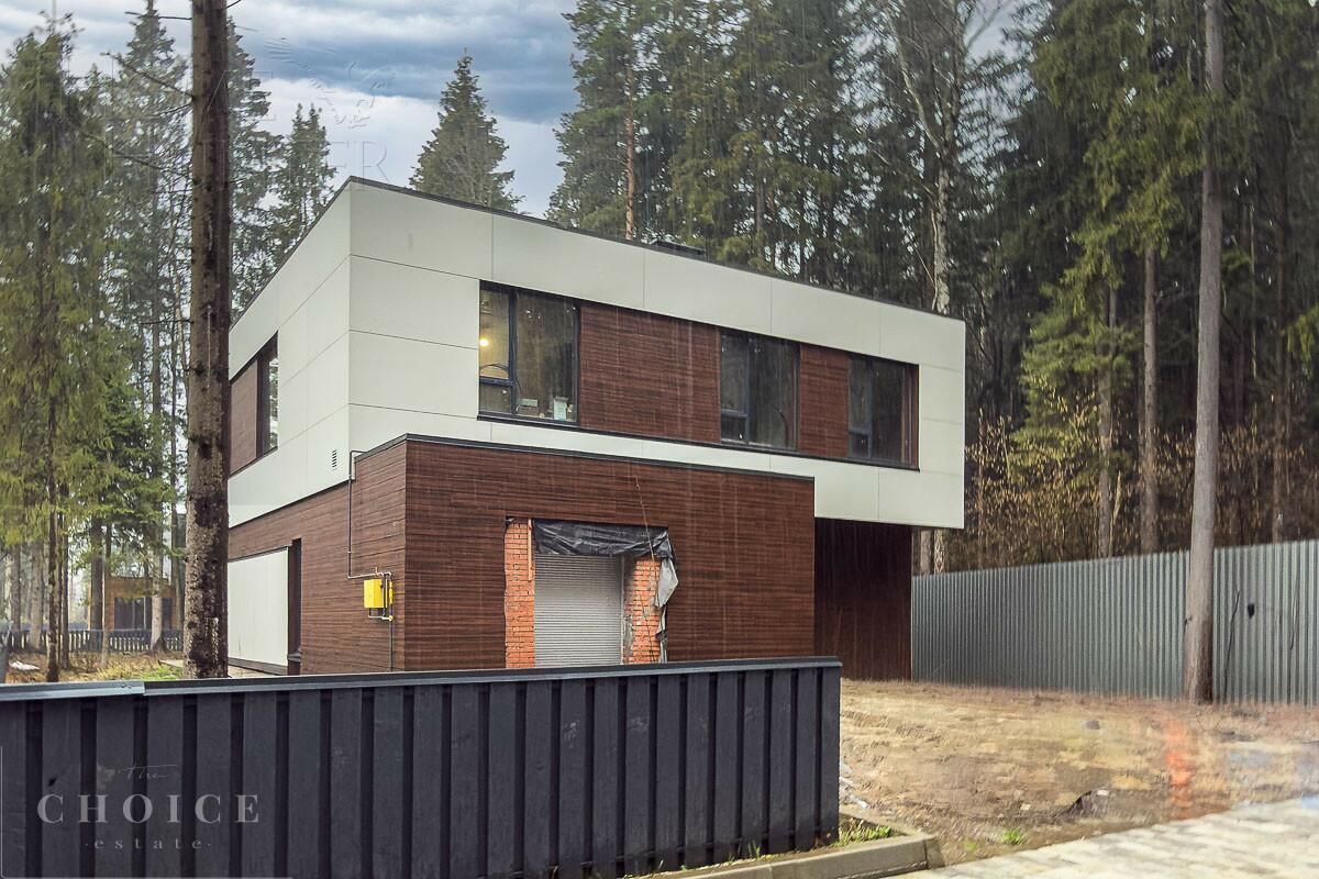 2-этажный коттедж 312 м² без отделки