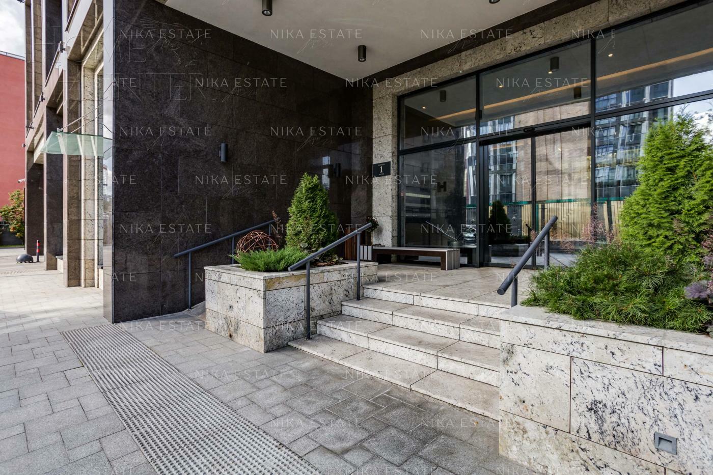 5-КОМН. ПЕНТХАУС С ОТДЕЛКОЙ 450 М² НА 8 ЭТАЖЕ