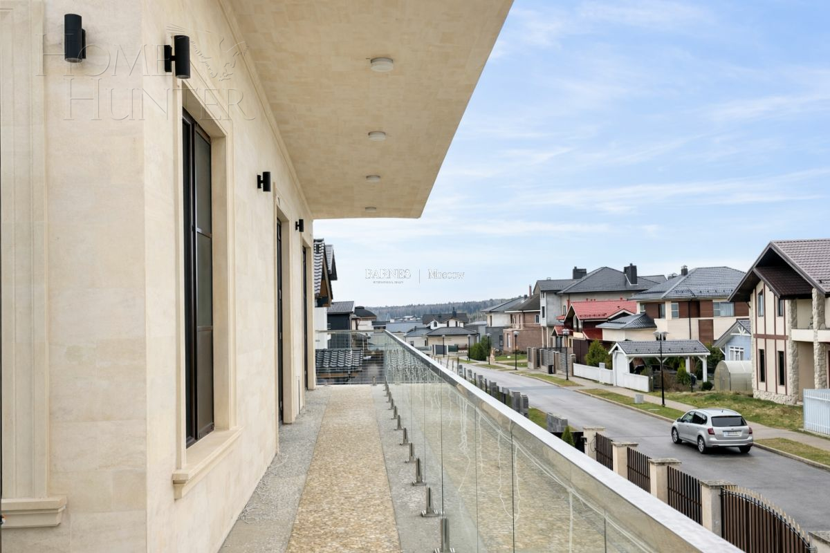 КОТТЕДЖ 322 м² с отделкой