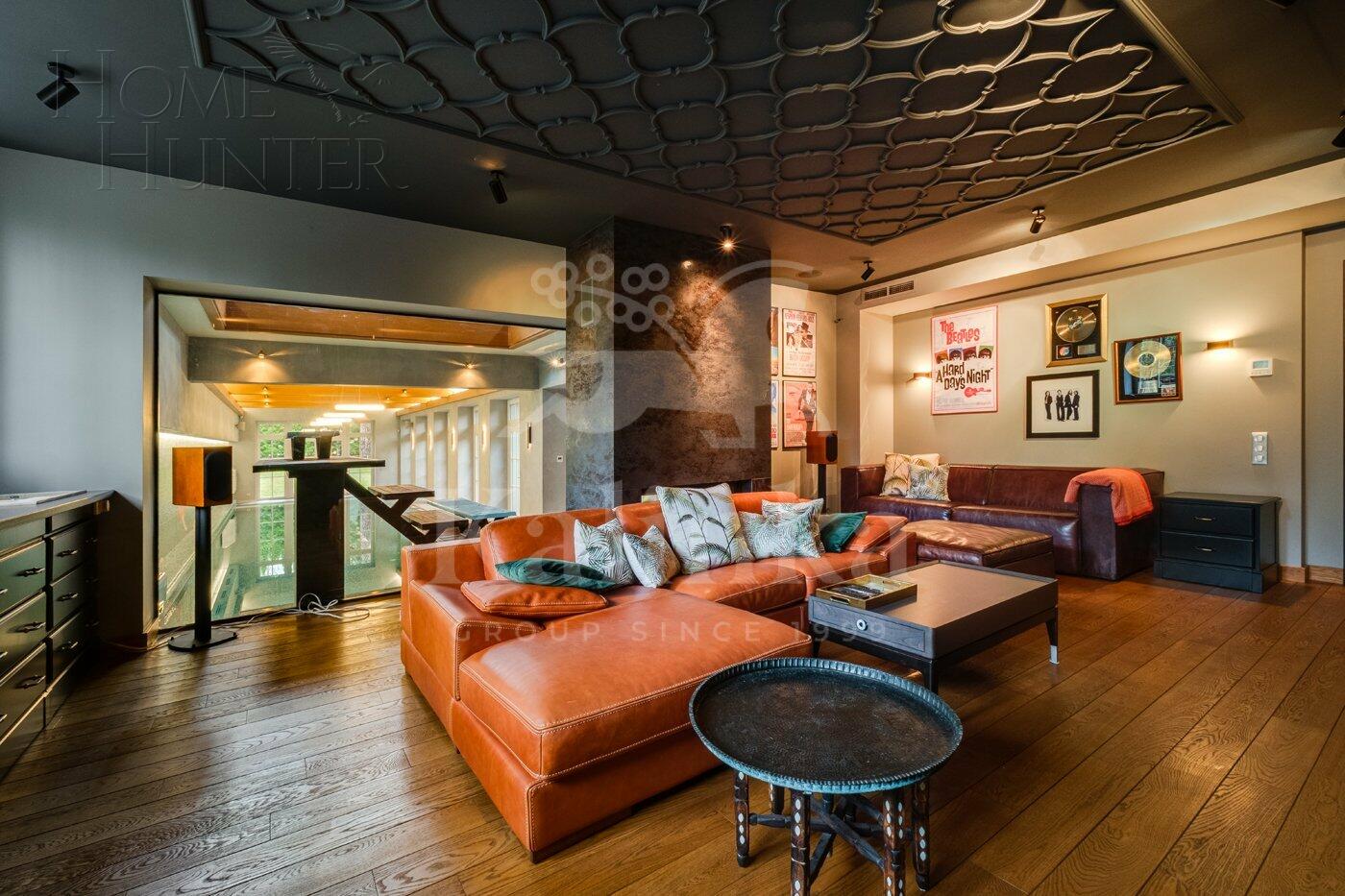 2-этажный коттедж 1 400 м² с отделкой