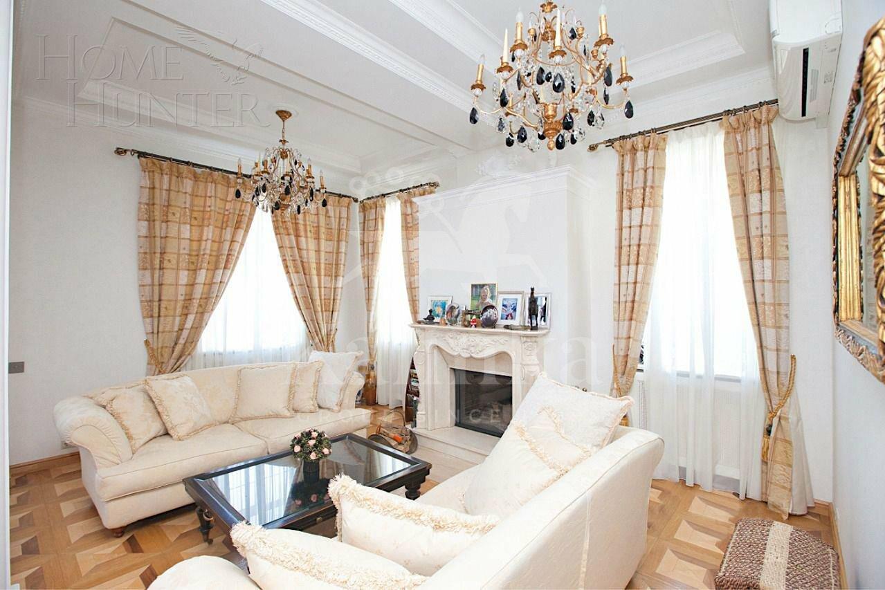 2-этажный коттедж 1 700 м² с отделкой