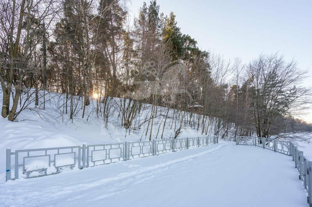 2-этажный таунхаус 890 м² с отделкой