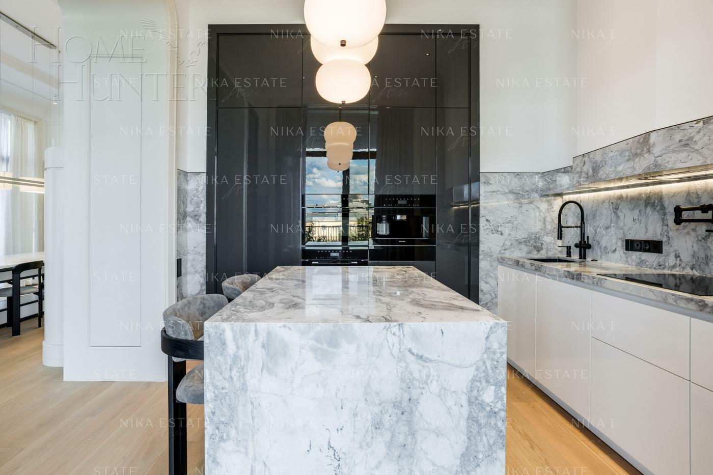 5-КОМН. ПЕНТХАУС С ОТДЕЛКОЙ 450 М² НА 8 ЭТАЖЕ