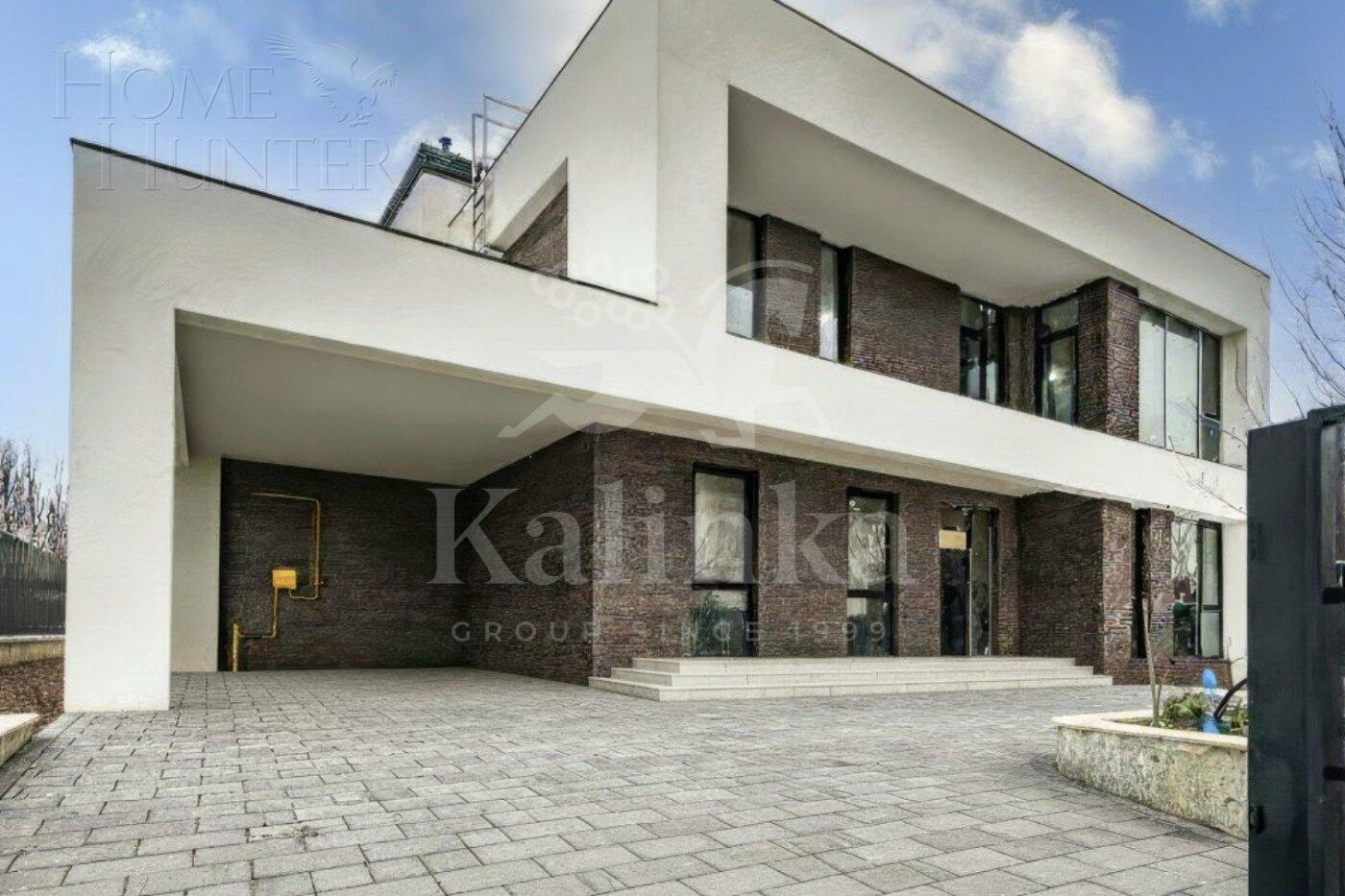 2-этажный коттедж 365 м² без отделки