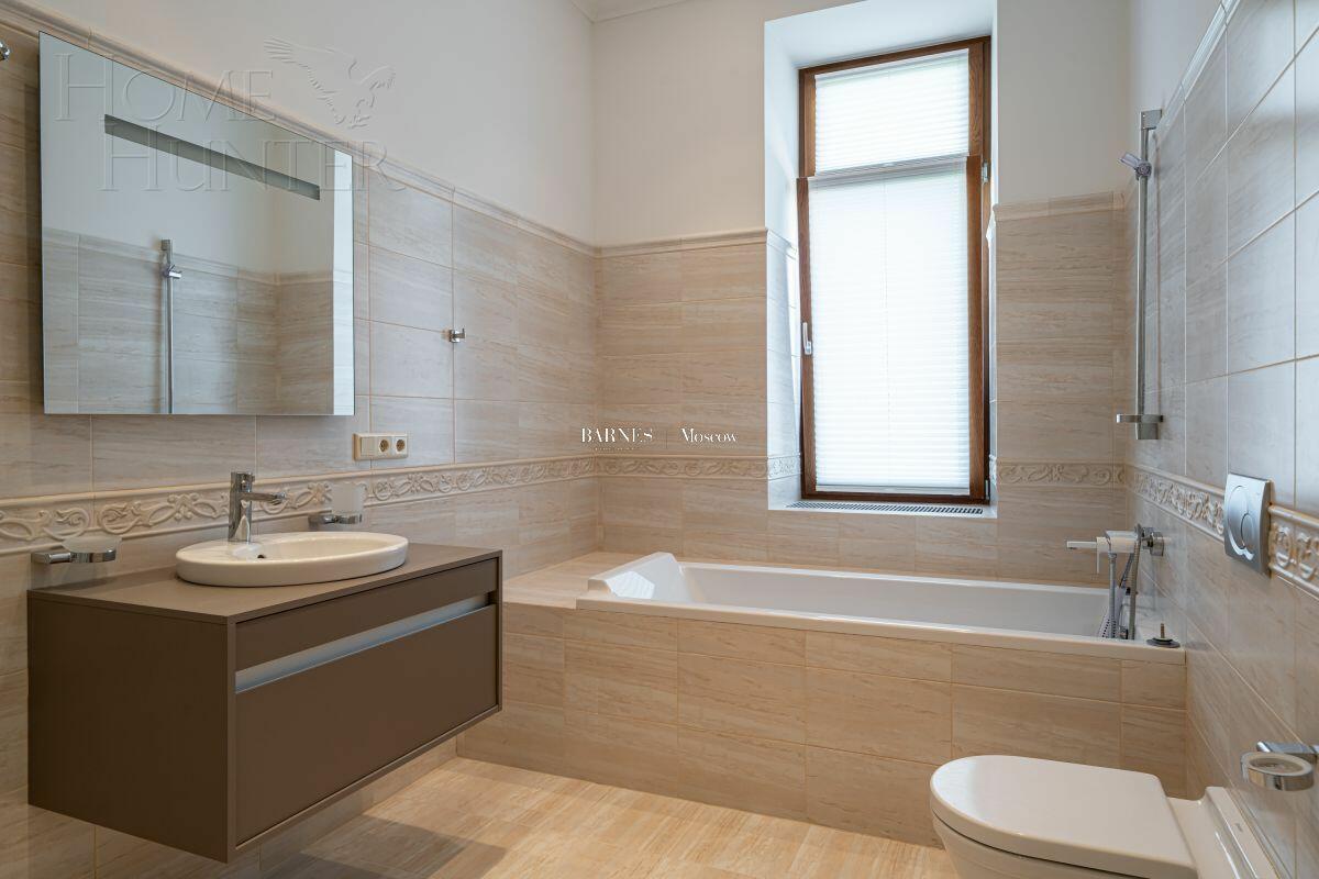 2-этажный коттедж 371 м² с отделкой