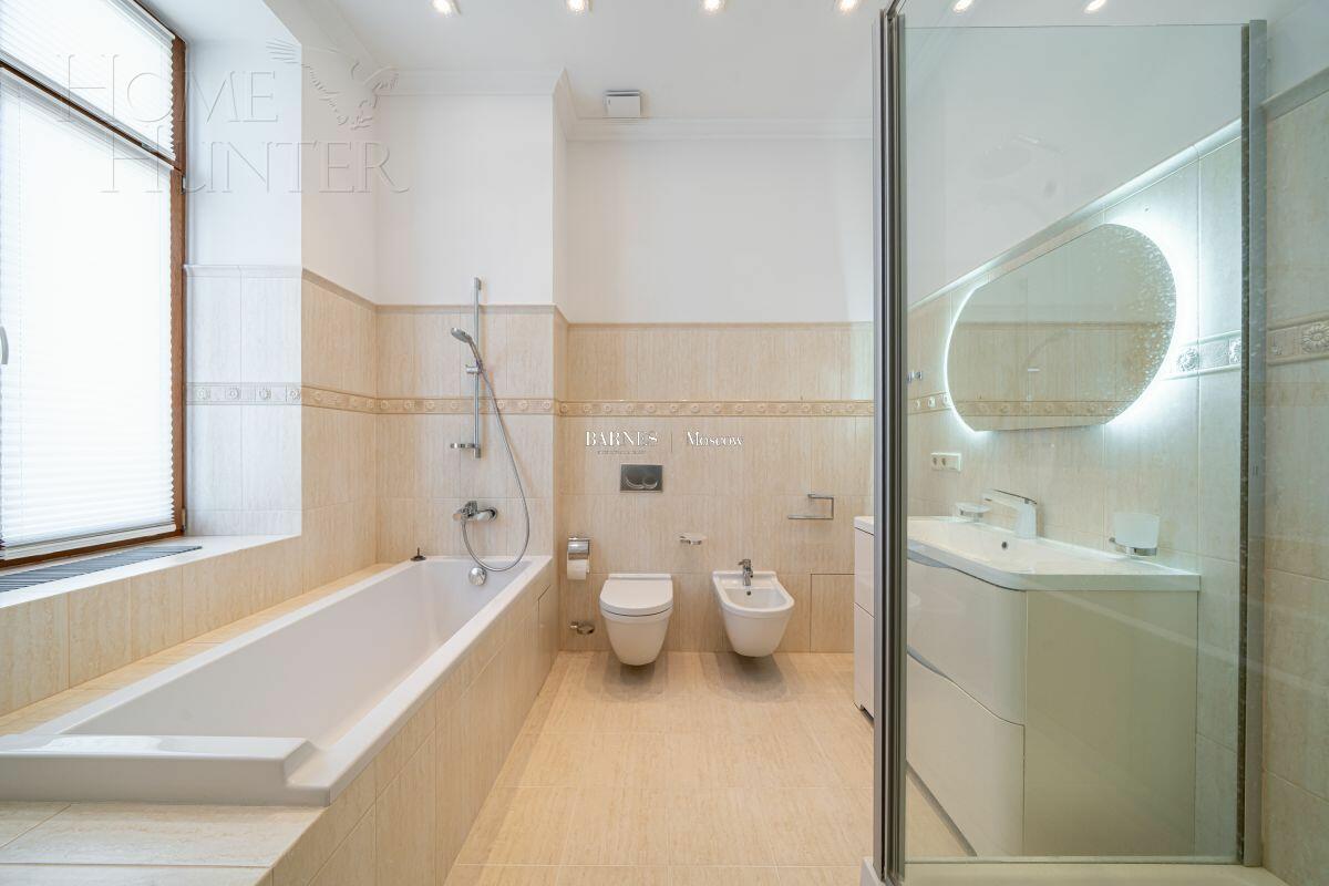 2-этажный коттедж 371 м² с отделкой