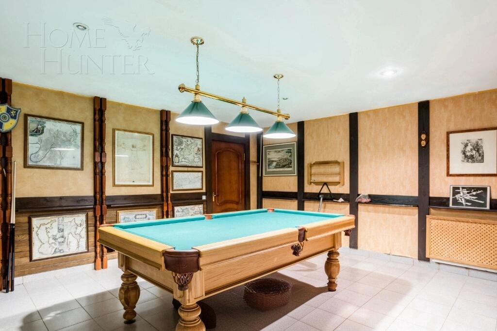 2-этажный коттедж 1 000 м² с отделкой