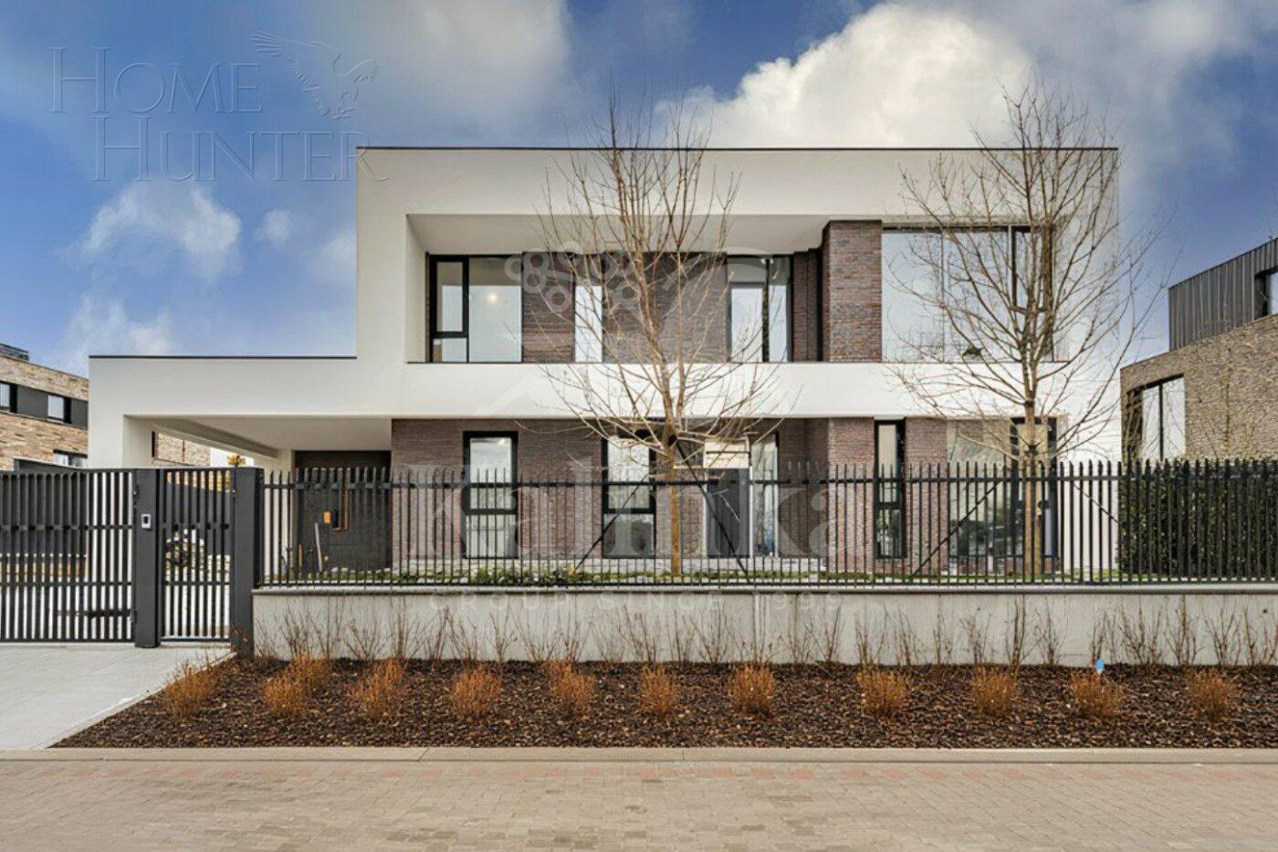 2-этажный коттедж 365 м² без отделки