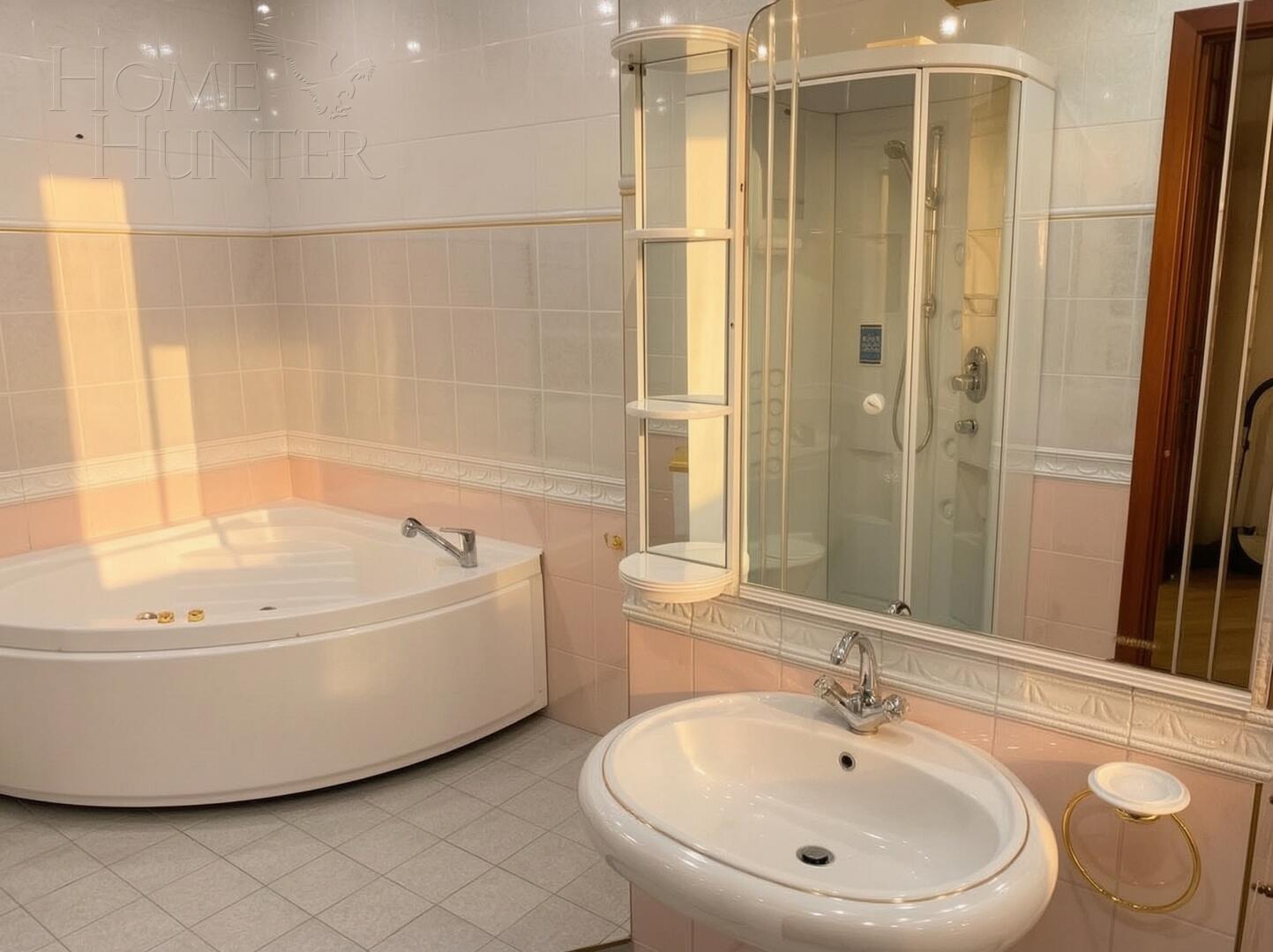 4-КОМН. КВАРТИРА С ОТДЕЛКОЙ 130.01 М² НА 9 ЭТАЖЕ