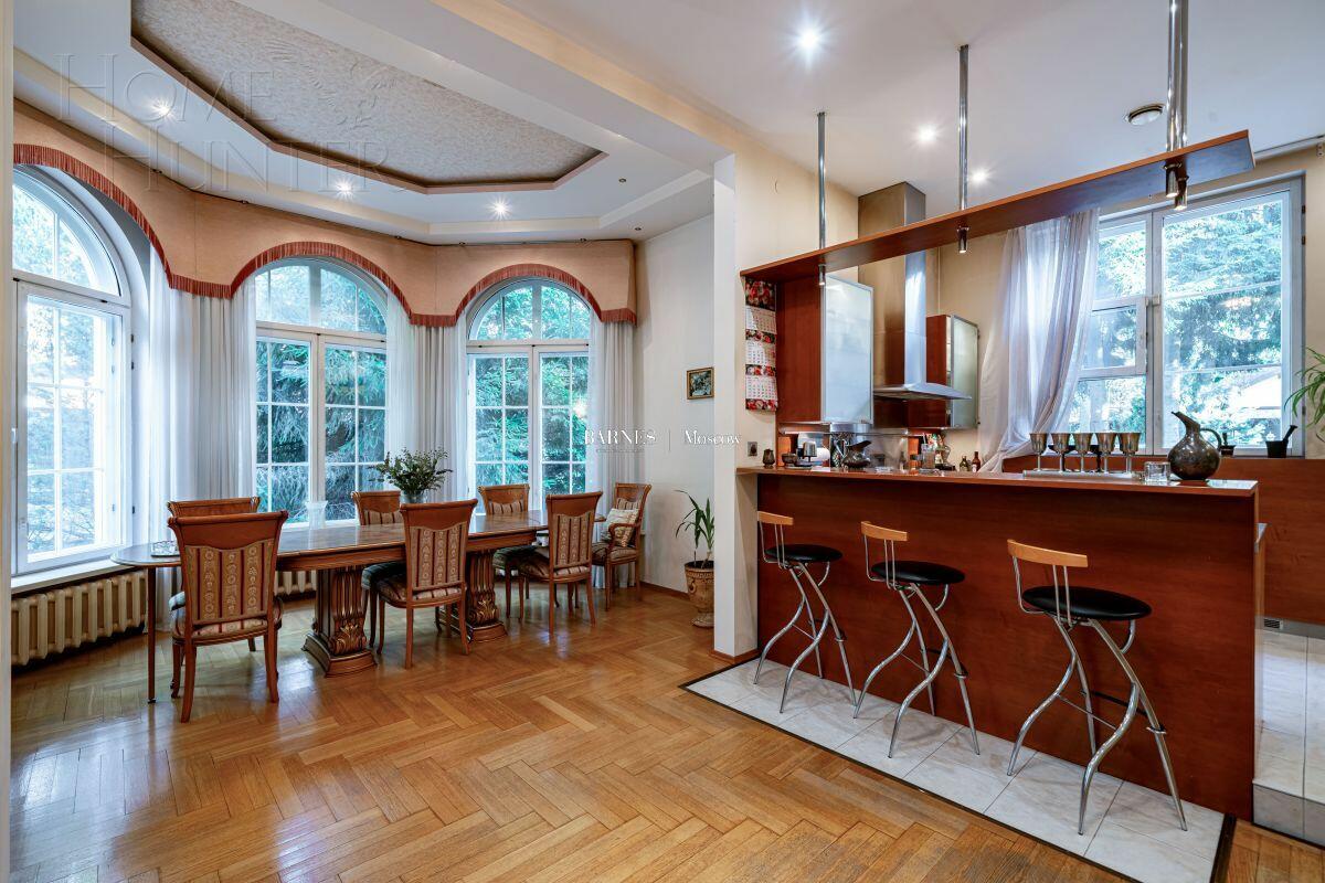 2-этажный коттедж 343.5 м² с отделкой