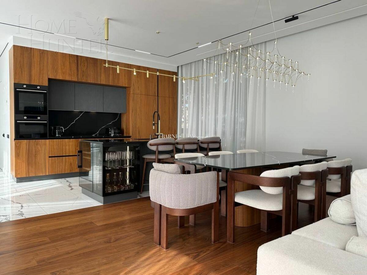 КОТТЕДЖ 542 м² с отделкой