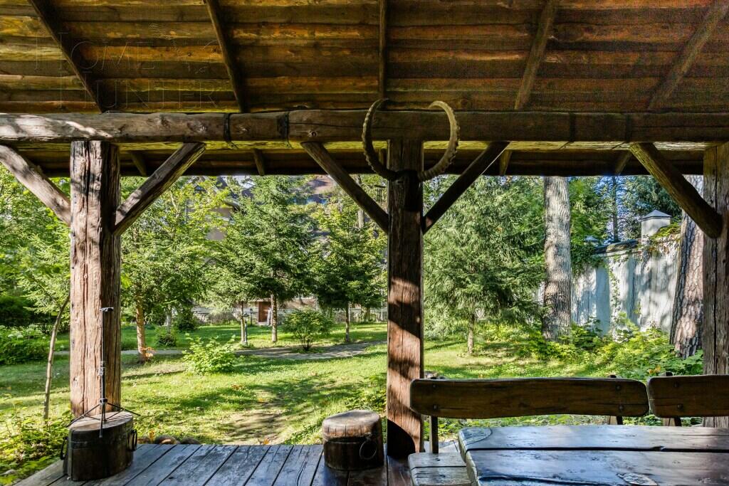 2-этажный коттедж 1 000 м² с отделкой