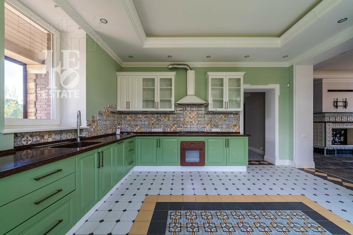 2-этажный коттедж 214 м² с отделкой