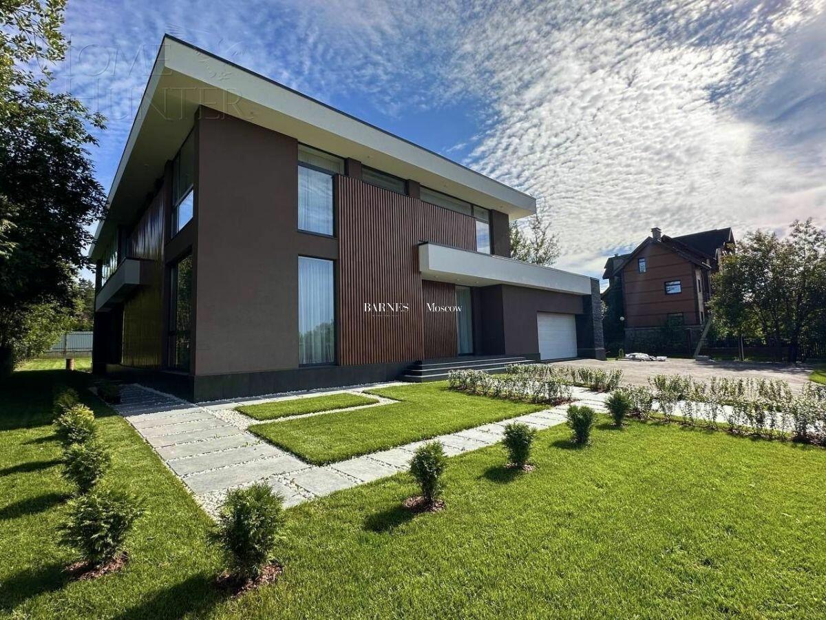 КОТТЕДЖ 542 м² с отделкой