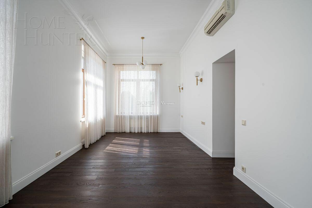 2-этажный коттедж 371 м² с отделкой