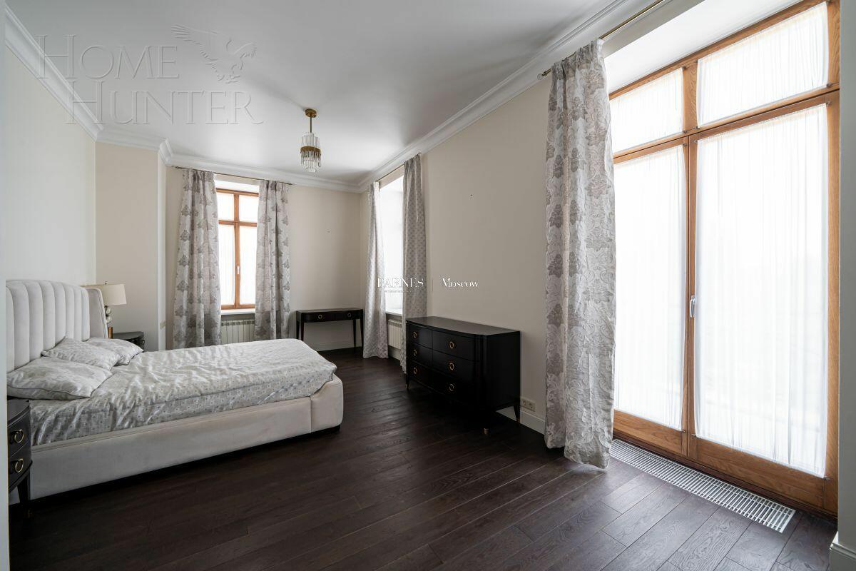 2-этажный коттедж 371 м² с отделкой