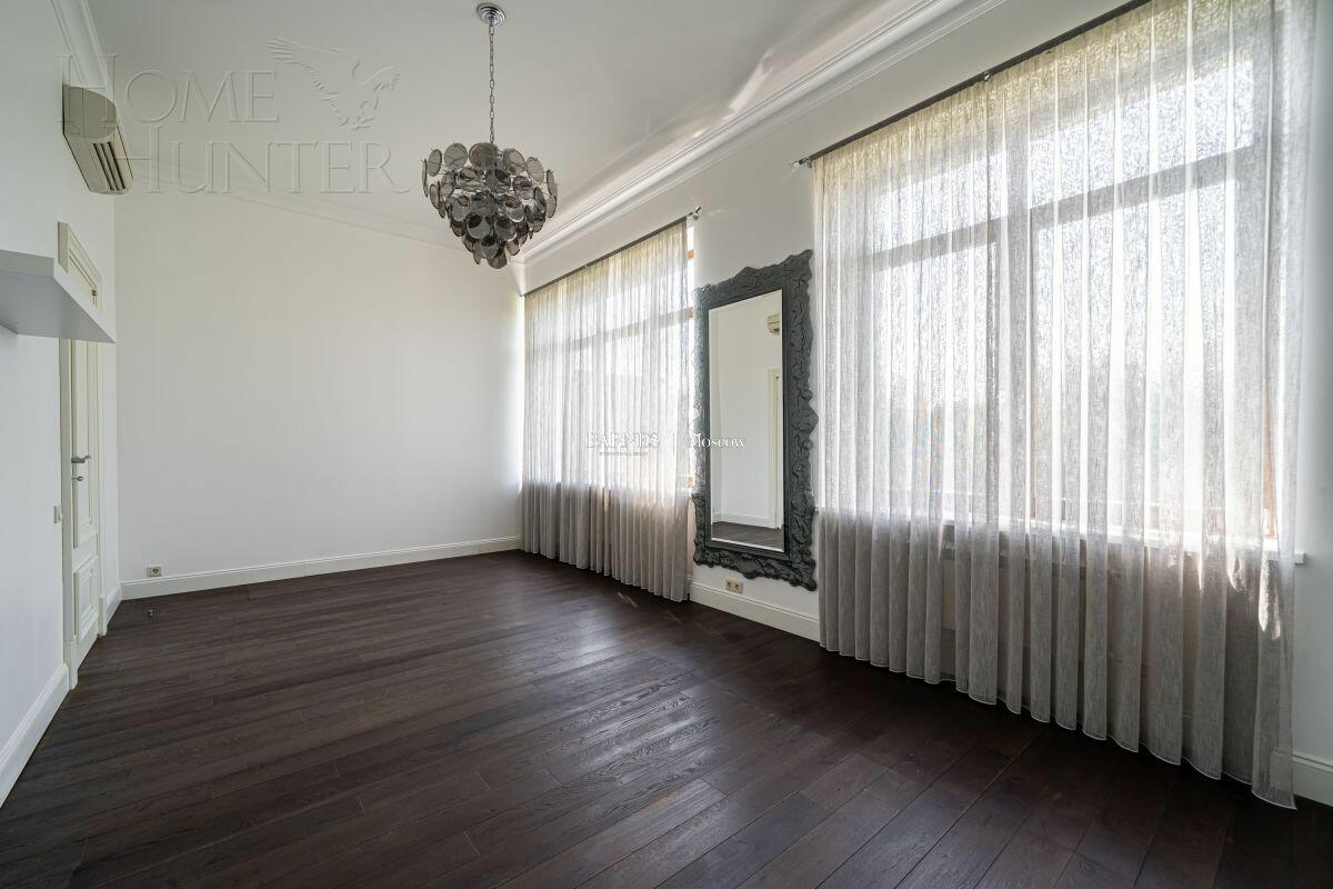 2-этажный коттедж 371 м² с отделкой