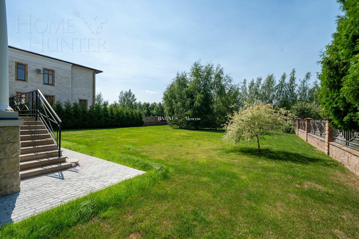 2-этажный коттедж 371 м² с отделкой