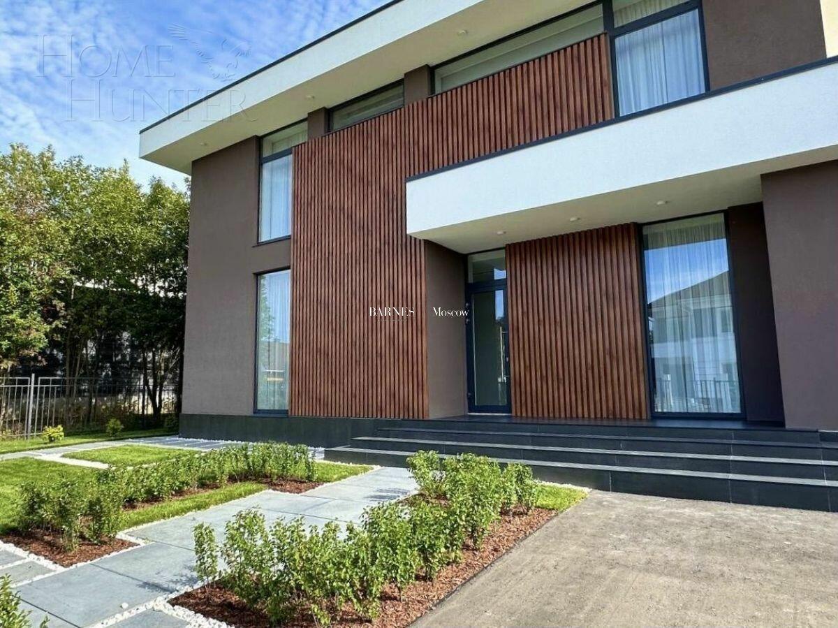 КОТТЕДЖ 542 м² с отделкой