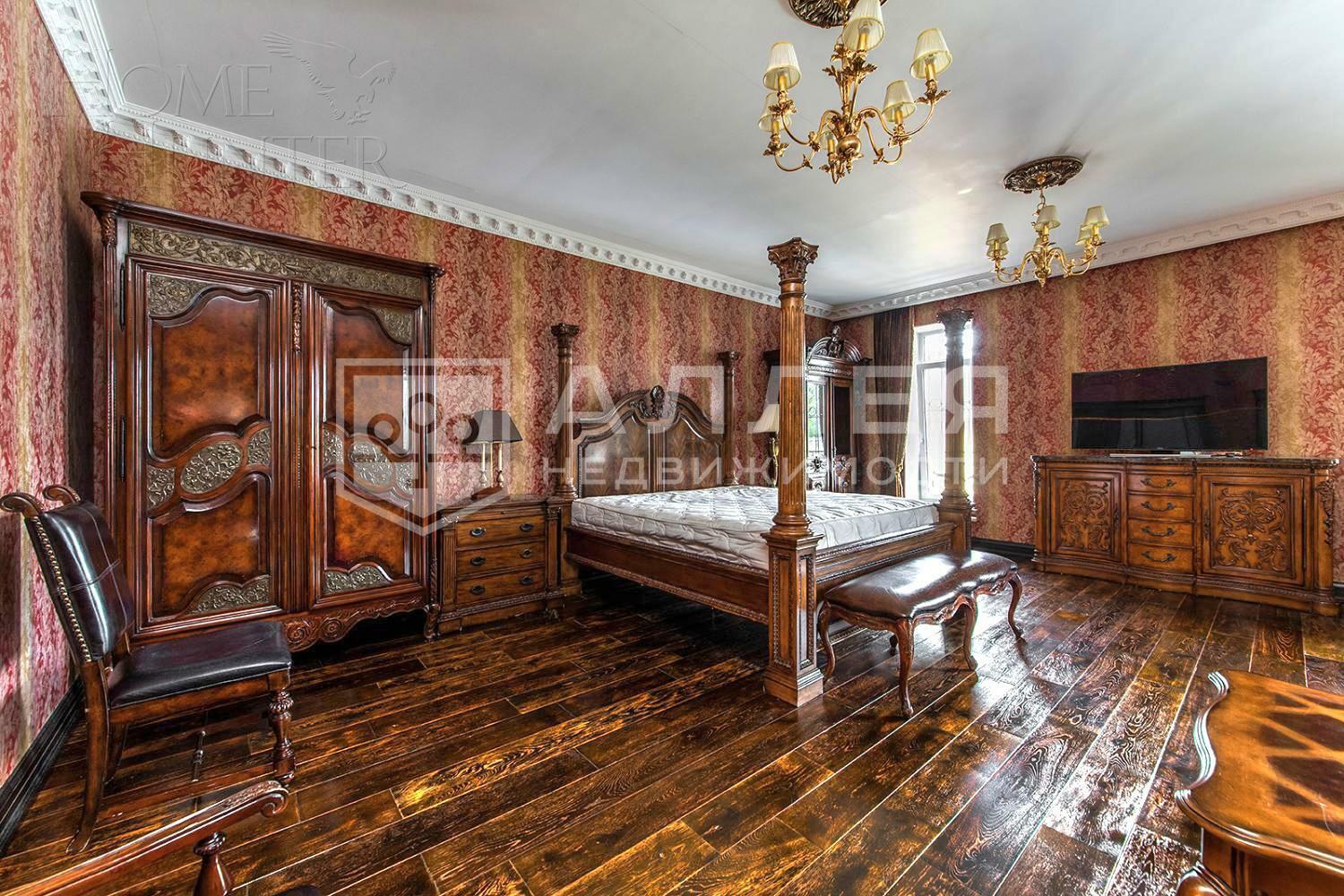 3-этажный коттедж 1 000 м² с отделкой