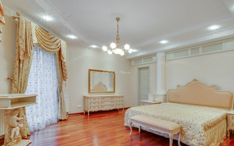 2-этажный коттедж 1 250 м² с отделкой