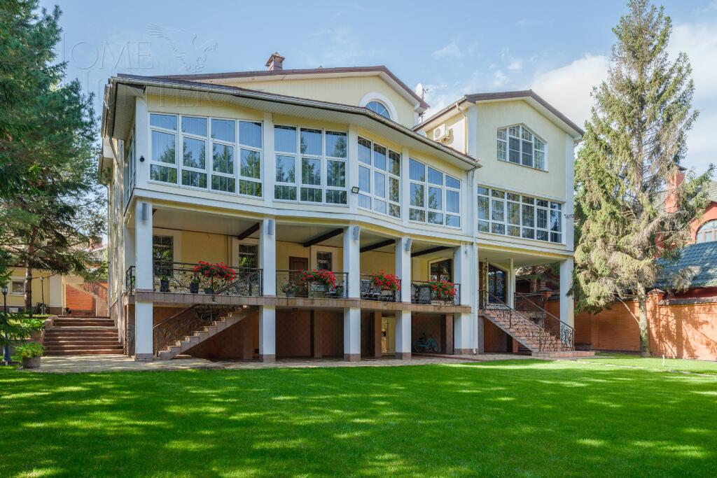 2-этажный коттедж 750 м² с отделкой