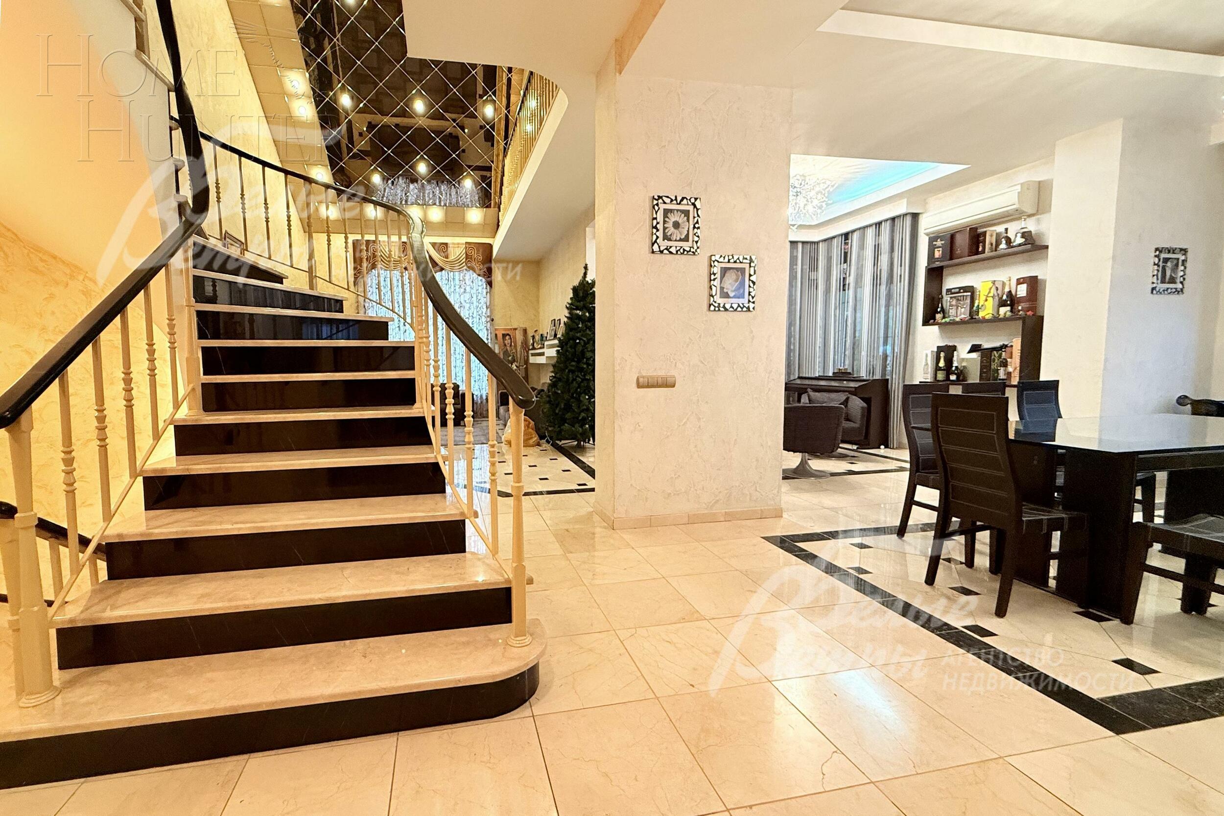 2-этажный коттедж 500 м² с отделкой