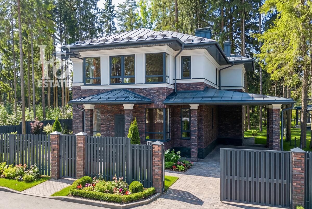 2-этажный коттедж 270 м² без отделки