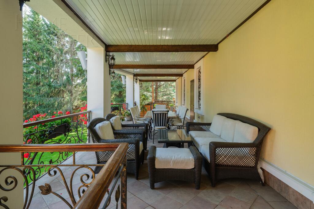 2-этажный коттедж 750 м² с отделкой