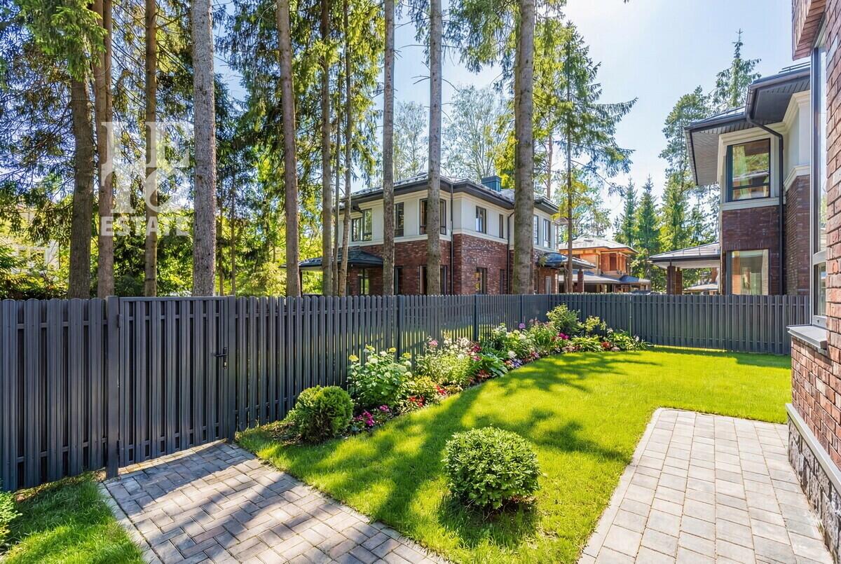 2-этажный коттедж 270 м² без отделки