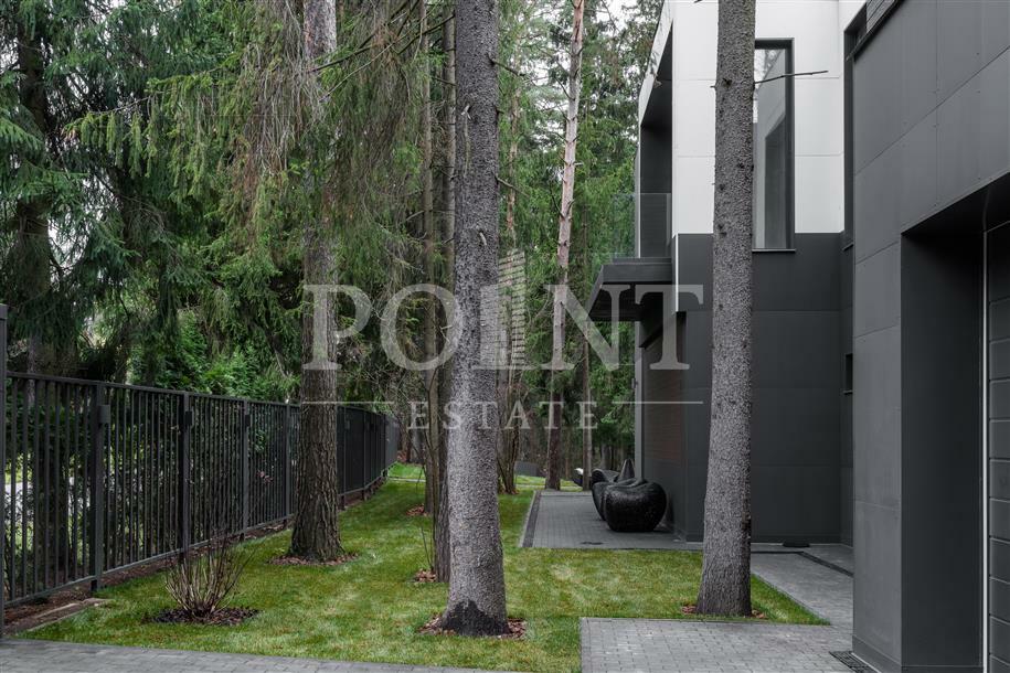 2-этажный коттедж 1 050 м² без отделки