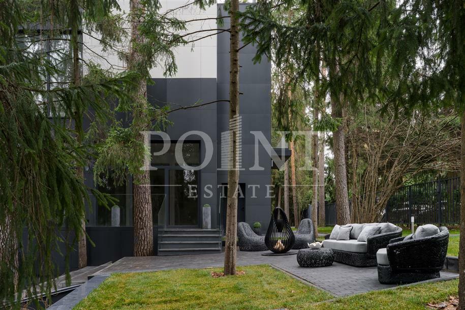 2-этажный коттедж 1 050 м² без отделки