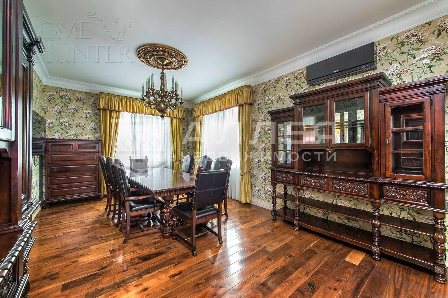 3-этажный коттедж 1 000 м² с отделкой