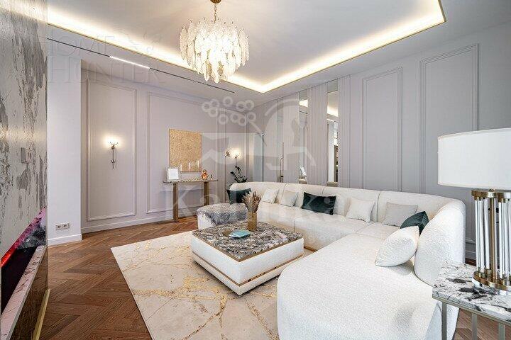 2-этажный коттедж 450 м² с отделкой