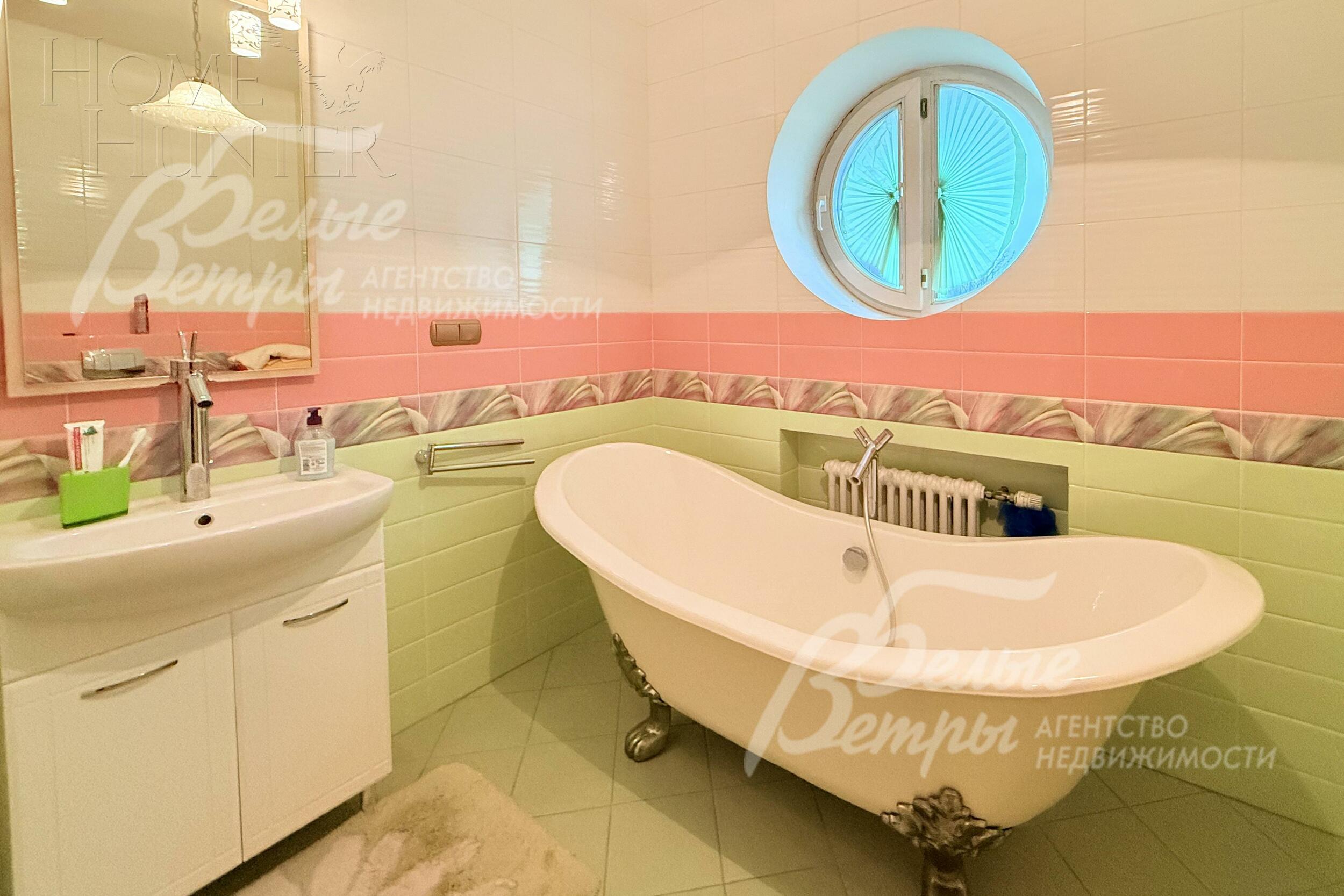 2-этажный коттедж 500 м² с отделкой