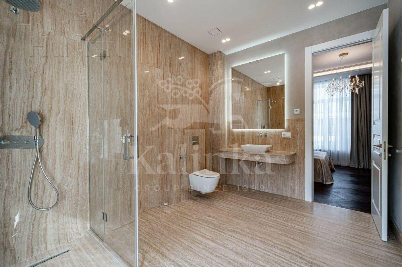 2-этажный коттедж 590 м² с отделкой