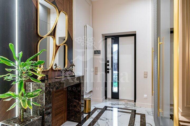 2-этажный коттедж 450 м² с отделкой