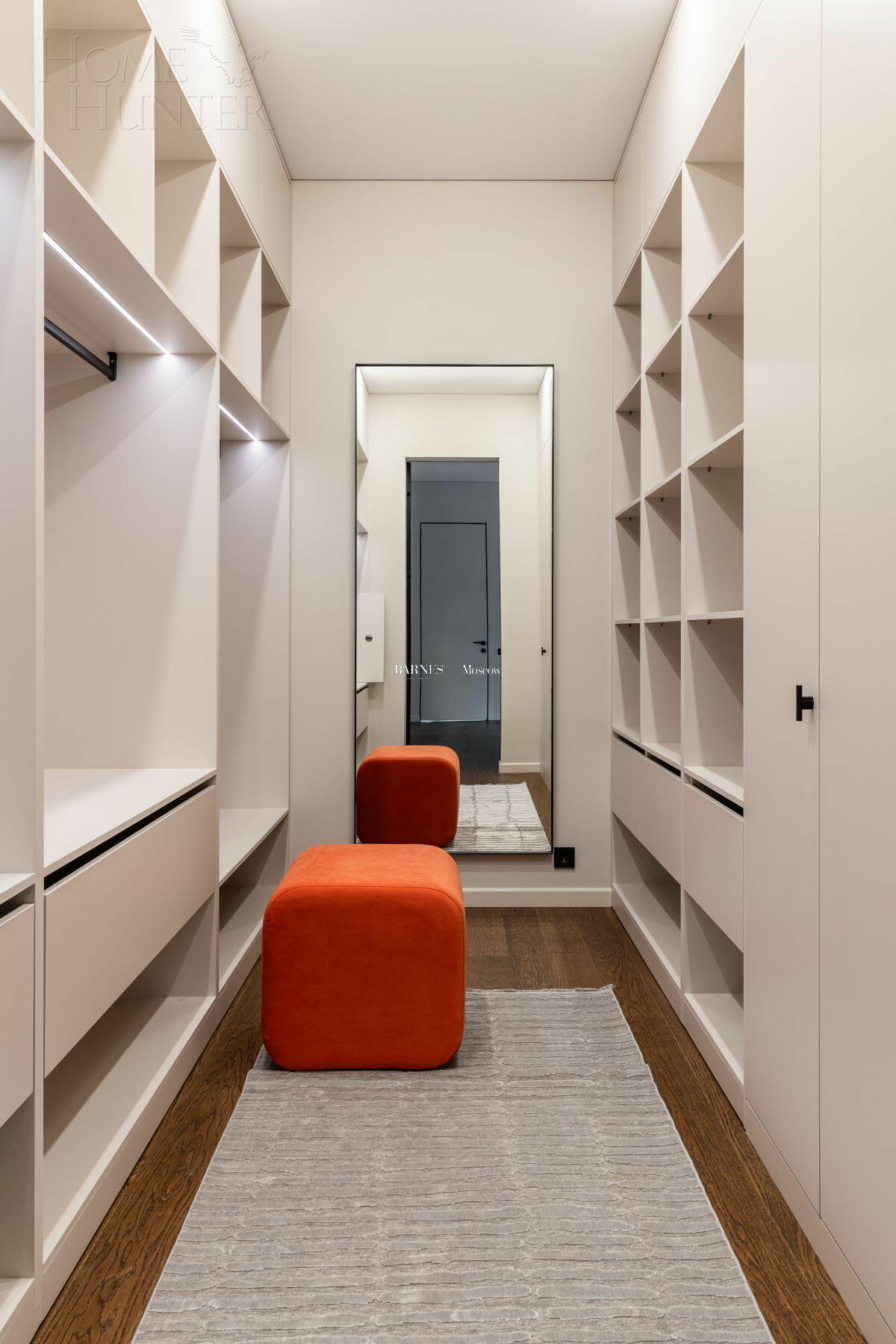 2-этажный коттедж 324 м² с отделкой