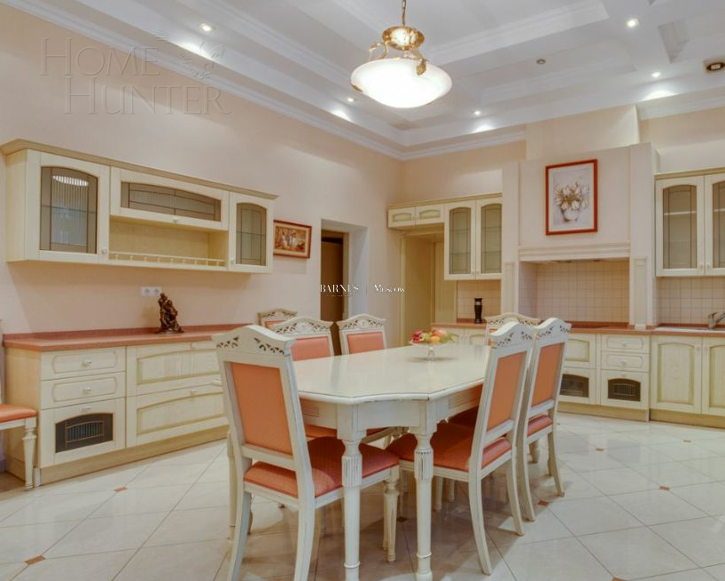 2-этажный коттедж 1 250 м² с отделкой