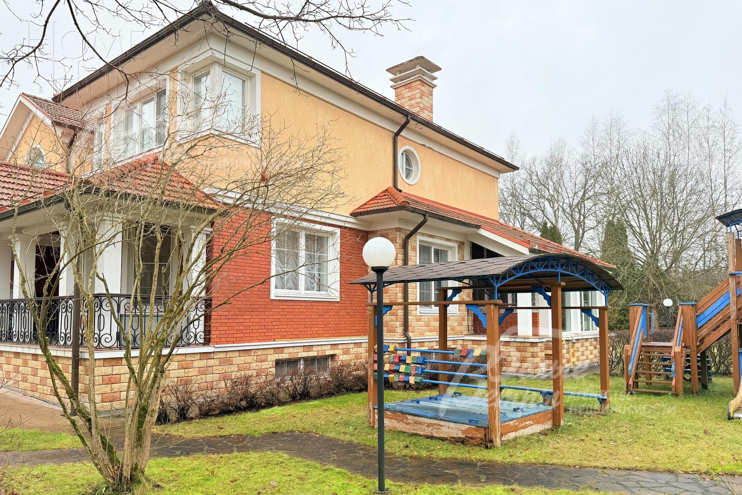 2-этажный коттедж 500 м² с отделкой