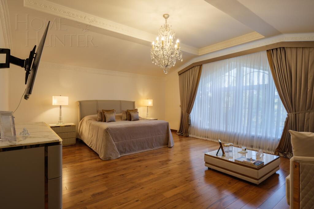 2-этажный коттедж 750 м² с отделкой