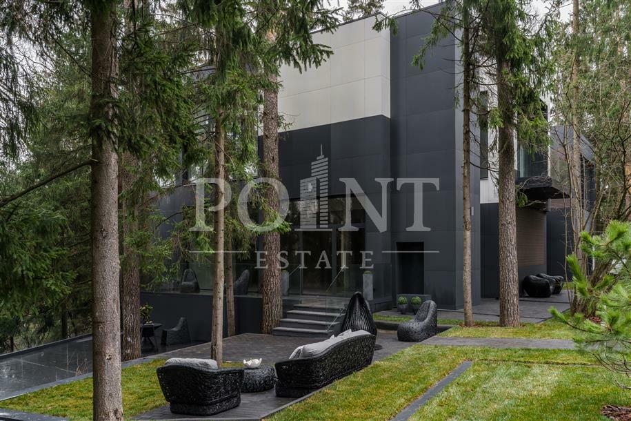 2-этажный коттедж 1 050 м² без отделки