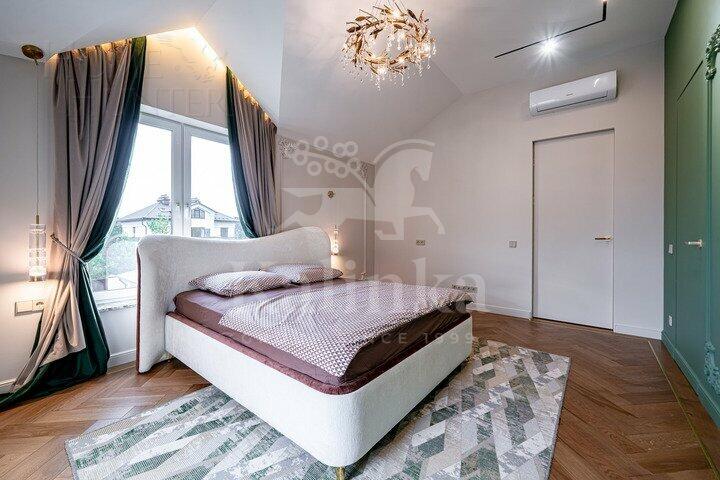 2-этажный коттедж 450 м² с отделкой
