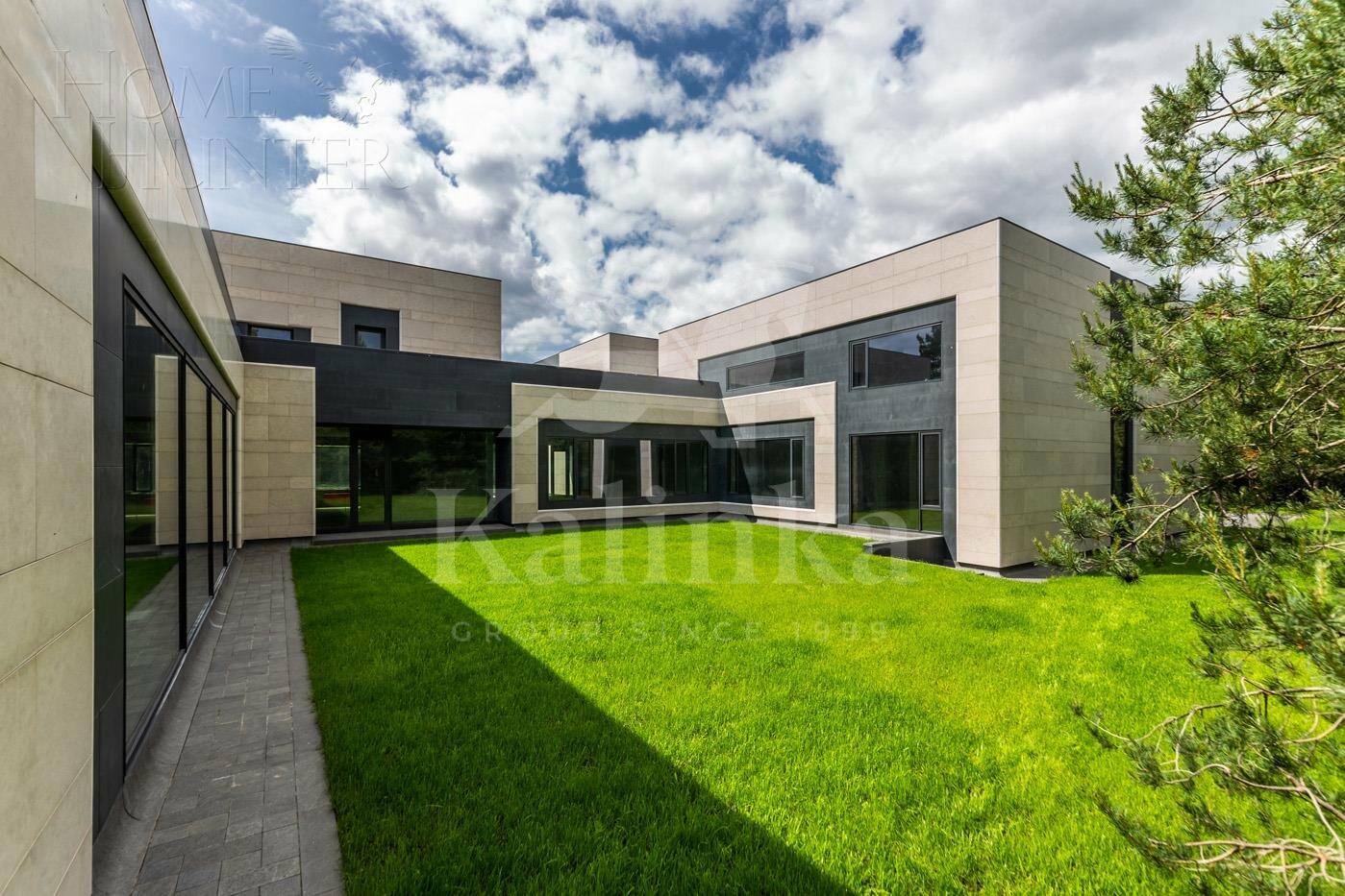 2-этажный коттедж 2 051 м² без отделки