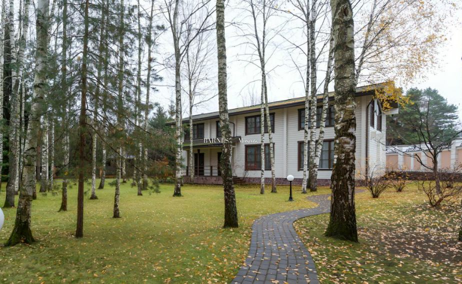 2-этажный коттедж 1 250 м² с отделкой