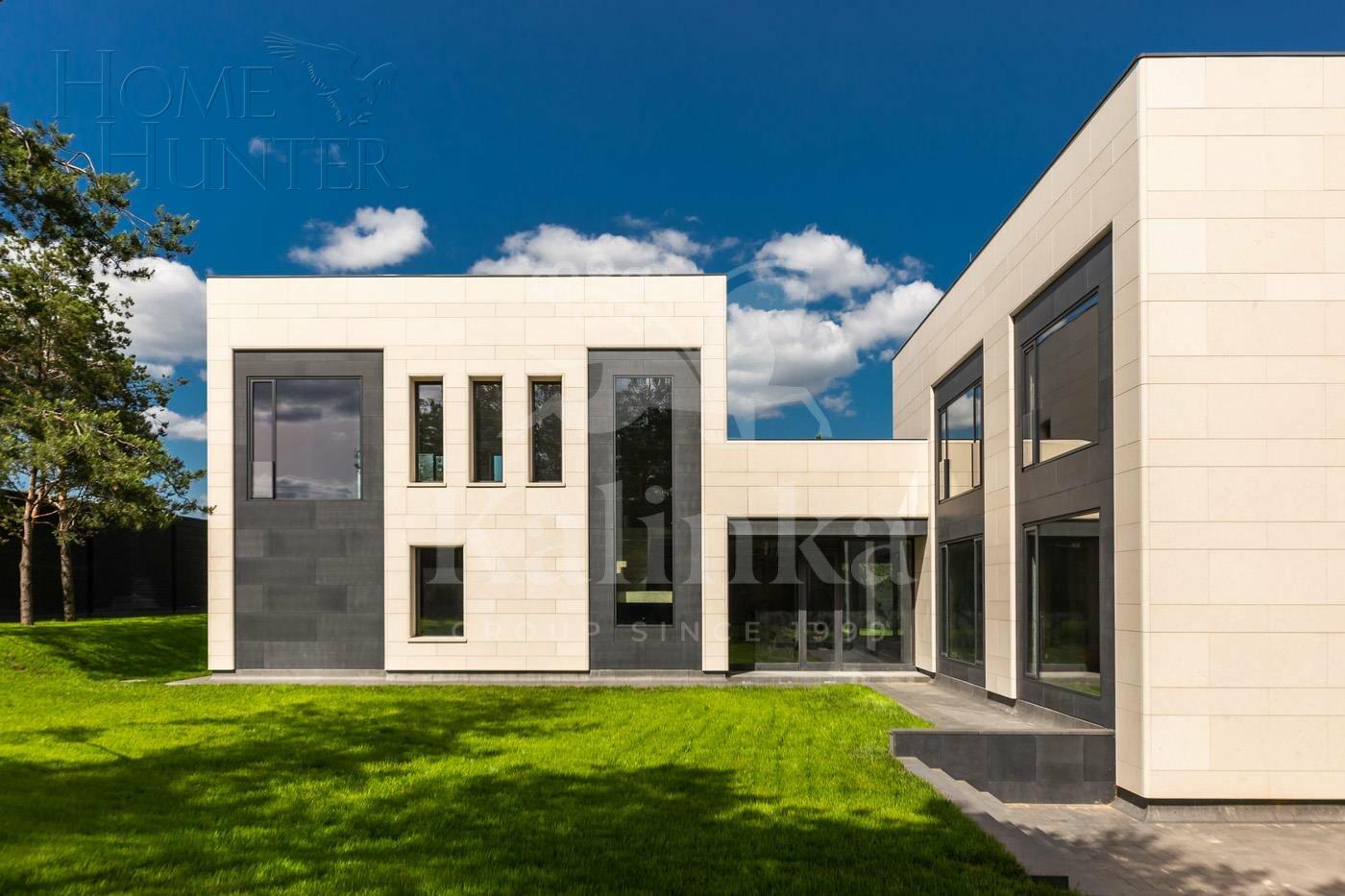2-этажный коттедж 2 027.4 м² без отделки