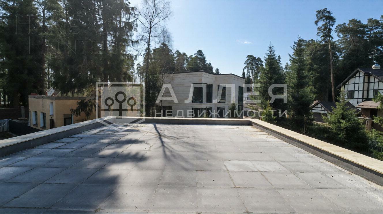 2-этажный коттедж 600 м² без отделки