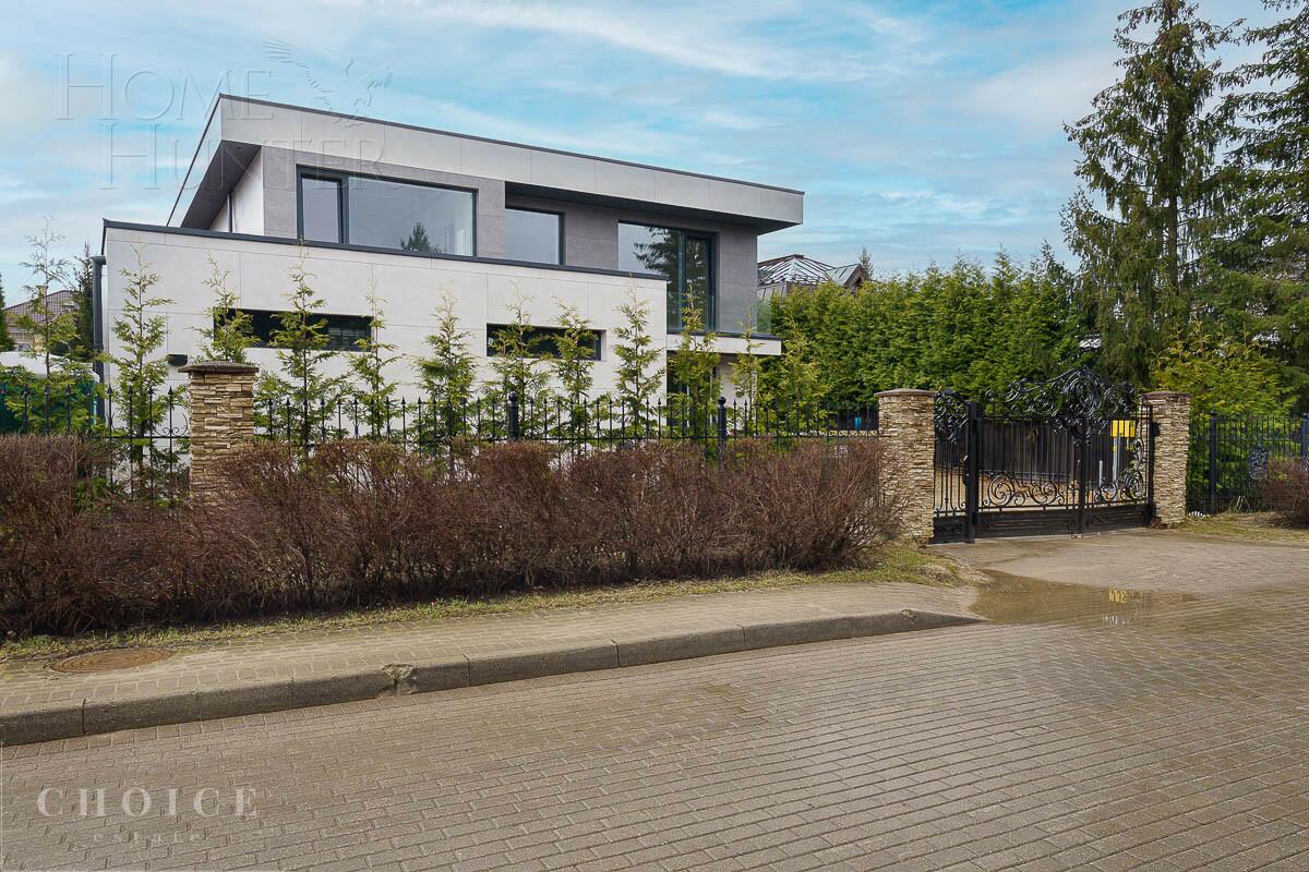 2-этажный коттедж 349.7 м² без отделки