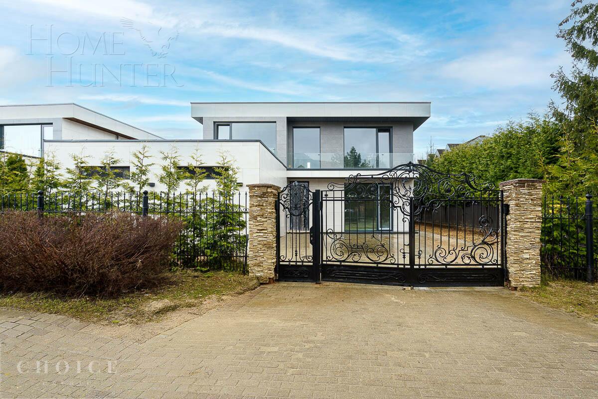 2-этажный коттедж 349.7 м² без отделки